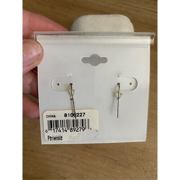 Periwinkle by Barlow NWT Green Turtle Dangle Earrings, Silver Plated - Picture 3 of 4